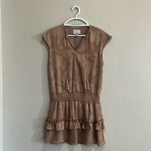 Chloe Oliver Muse Nude Drop Waist Mini Dress Size Small Sleeveless V Neck TC0547